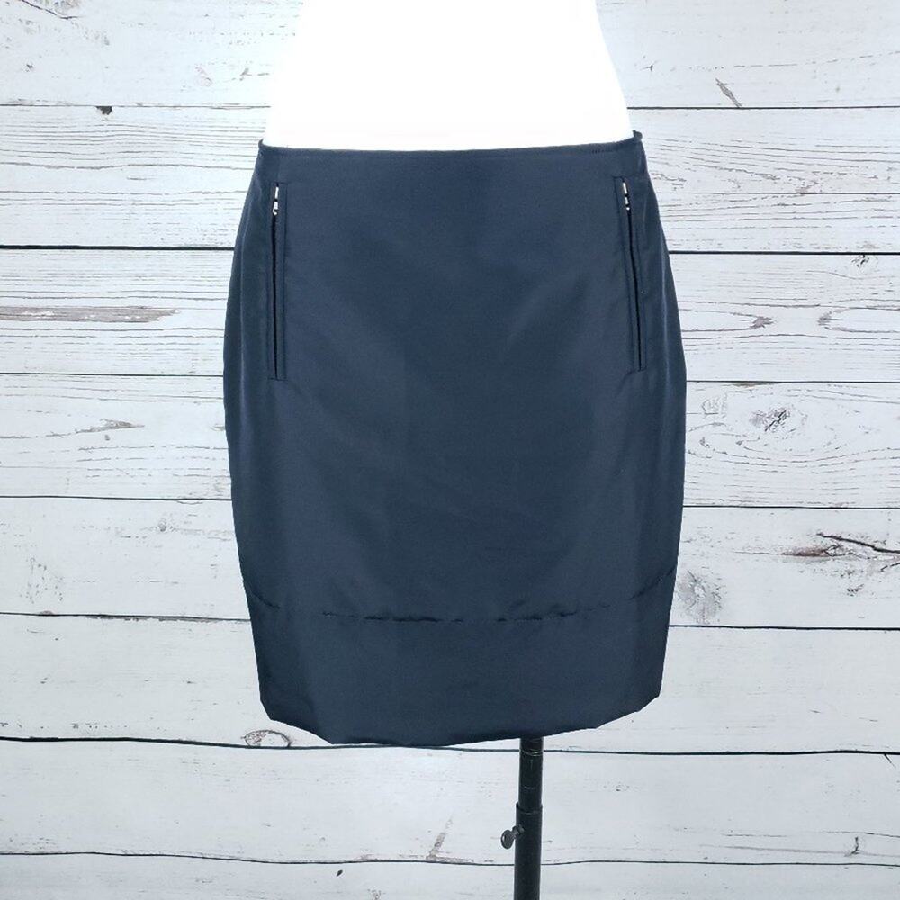 Weekend by MaxMara Black Quilted Mini Skirt w/ Pockets Women’s Size 8